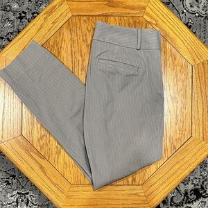 *BANANA REPUBLIC* Gray x White Pinstripe The Sloan Fit Pants Size 6